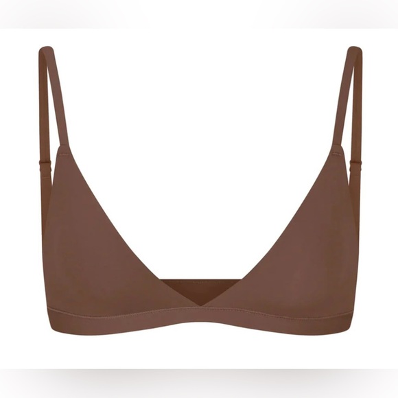 SKIMS Other - SKIMS - NWT FITS EVERYBODY TRIANGLE BRALETTE, Color Jasper, Size Small.